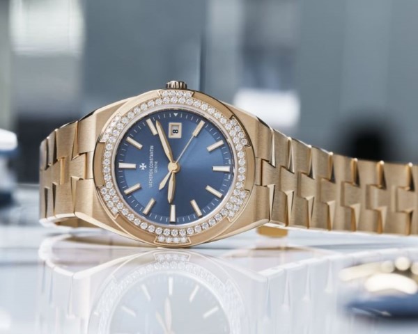 Vacheron Constantin Overseas 让女士们纵横四海