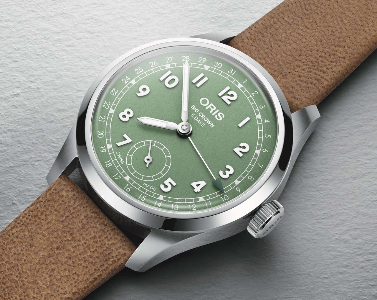 Oris 全新色调Big Crown Pointer Date腕表